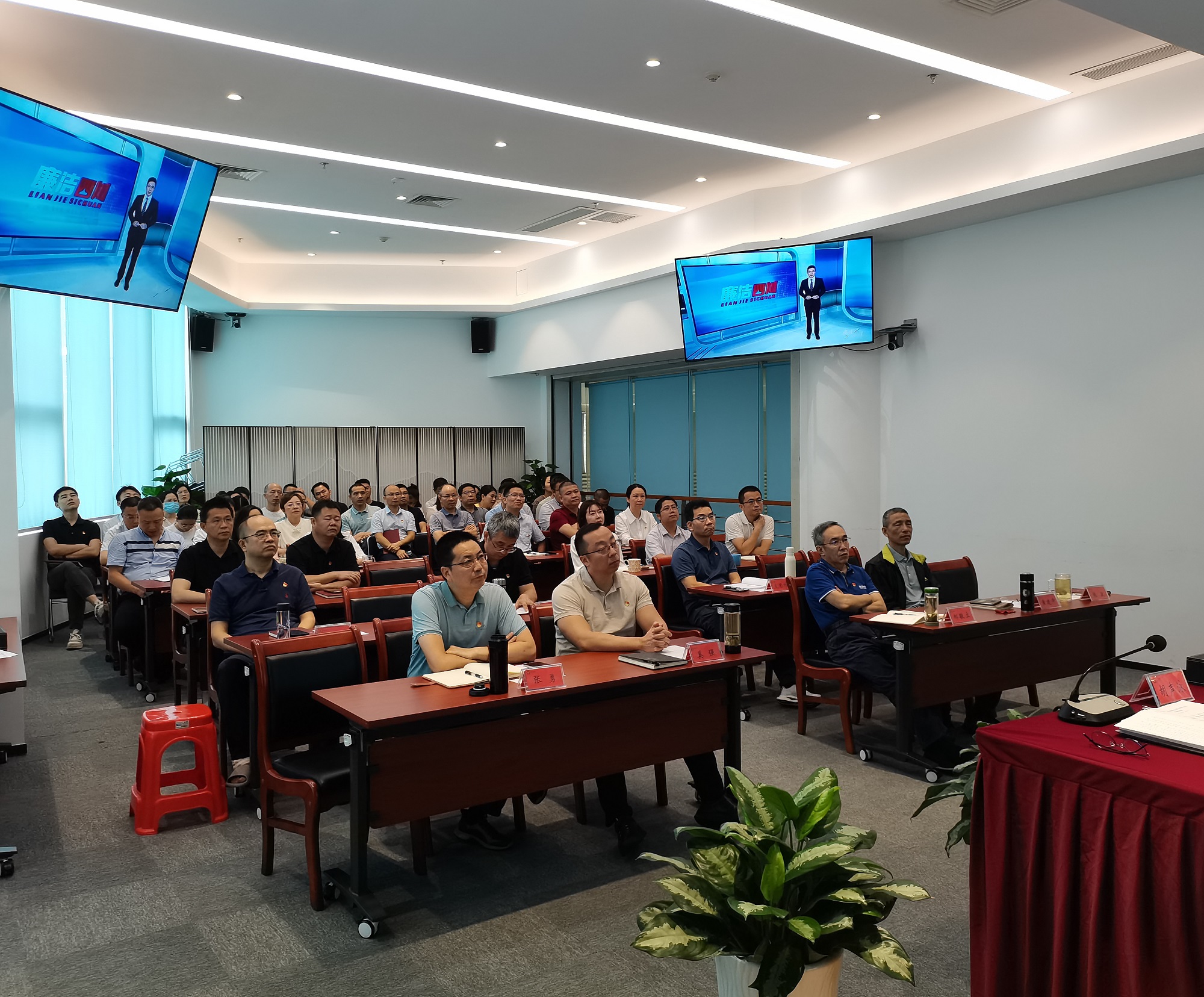 ×ðÁú¿Ê±¡¤(ÖйúÇø)ÈËÉú¾ÍÊDz«!