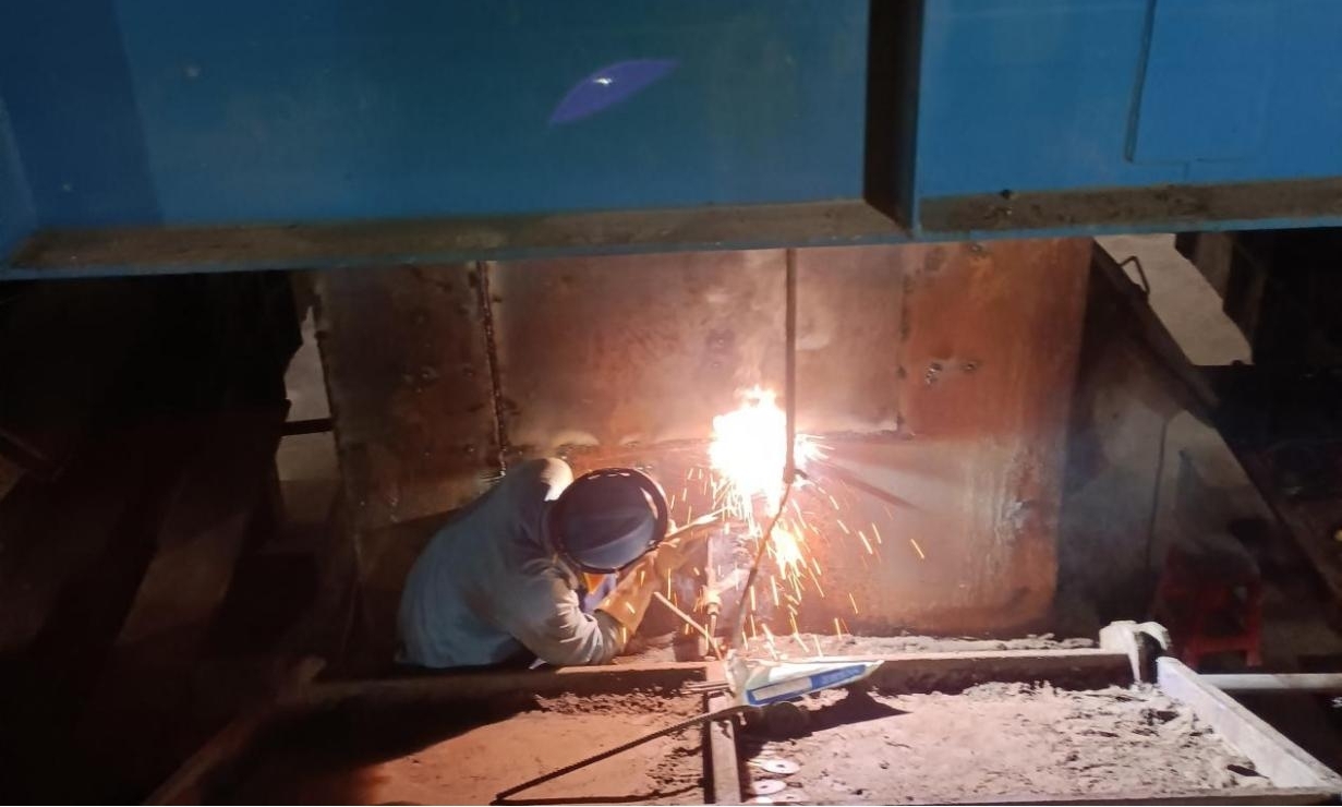 �������ڸ� | ������ʱһ��Ա���������74����